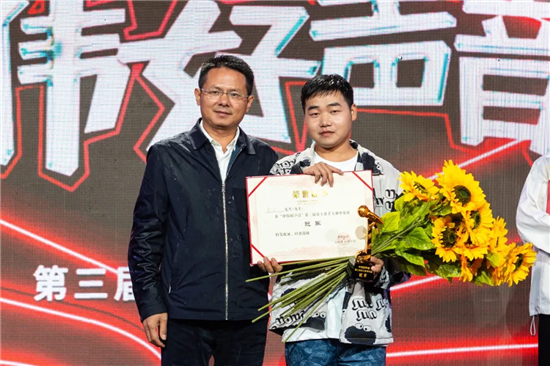 ɭ��������-׷�󿵽�,����һ������