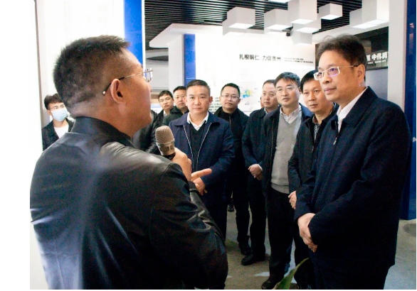 ɭ��������-׷�󿵽�,����һ������