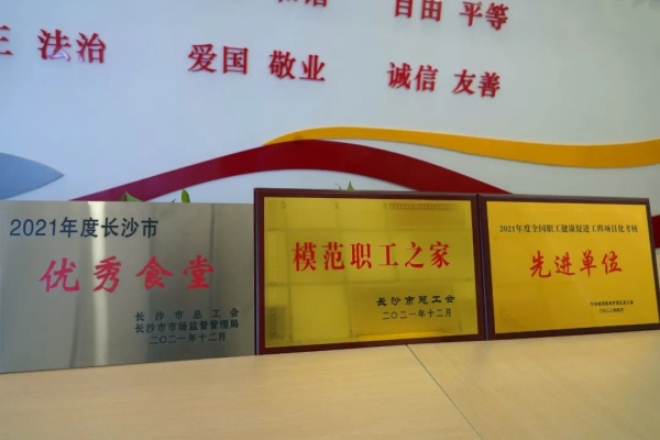 ɭ��������-׷�󿵽�,����һ������