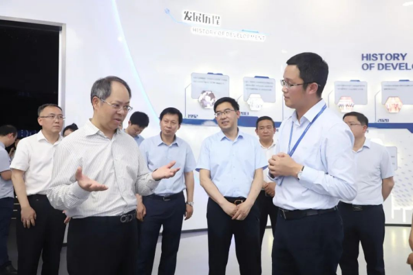 森林舞会官网-追求康健,你我一起生长