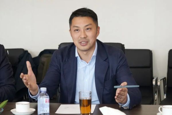 ɭ��������-׷�󿵽�,����һ������