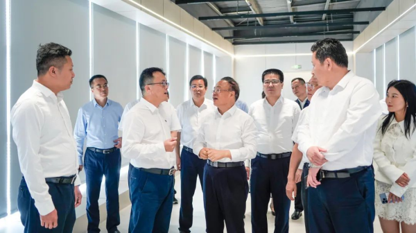 ɭ��������-׷�󿵽�,����һ������