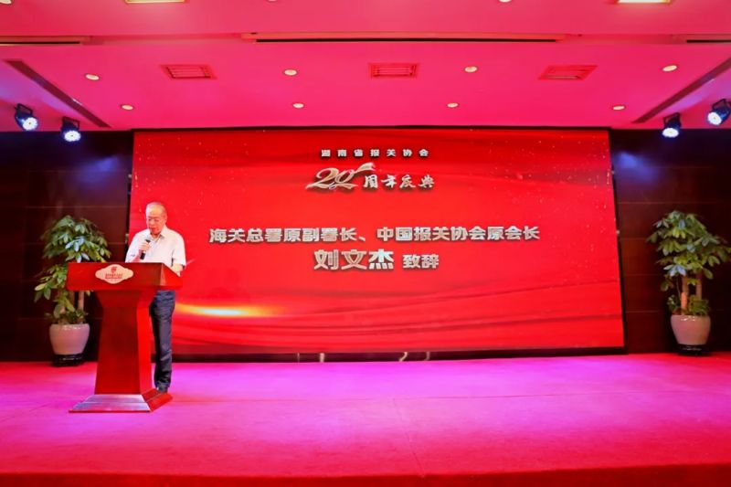 ɭ��������-׷�󿵽�,����һ������