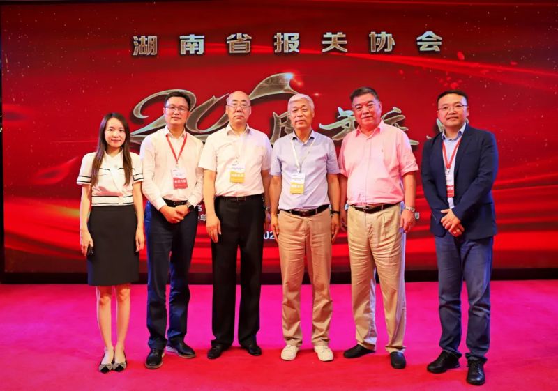 ɭ��������-׷�󿵽�,����һ������