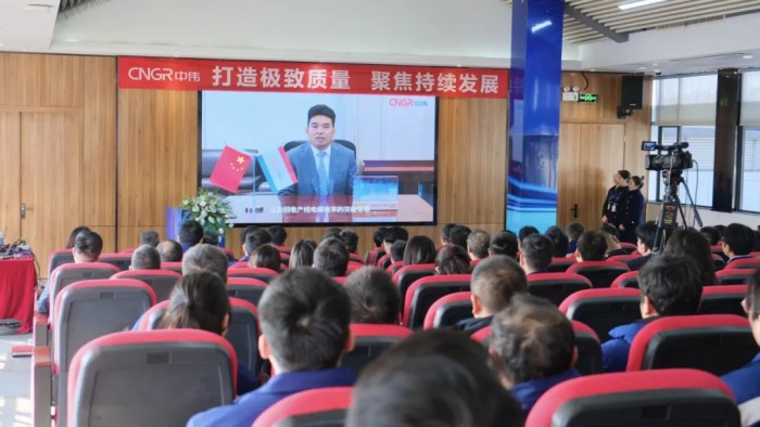 ɭ��������-׷�󿵽�,����һ������