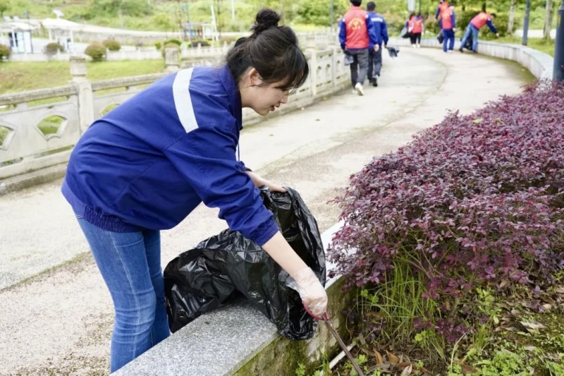 ɭ��������-׷�󿵽�,����һ������